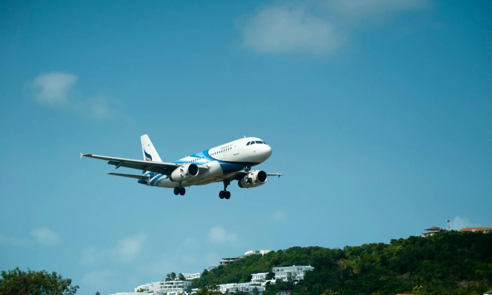 Delta Flight DL275 Japan diversion LAX